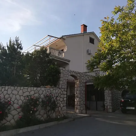 Sobe Apartma Galic 3*