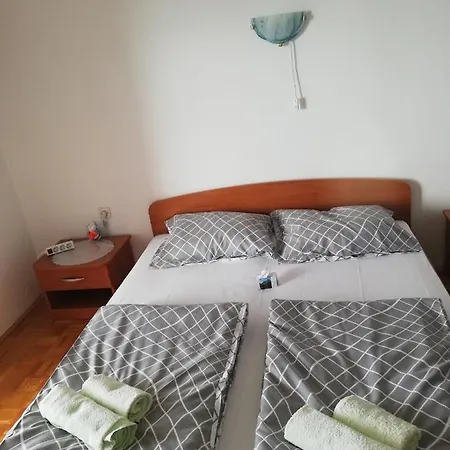 Sobe Apartma Galic 3* Novi Vinodolski